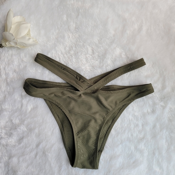 SHEIN Cut Front Bustier Bikini Set - Picture 5 of 8